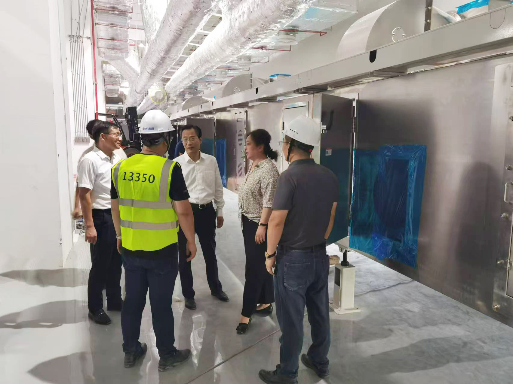 安徽省淮南市市长张志强一行领导莅临美狮贵宾会 航天锂电项目调研指导